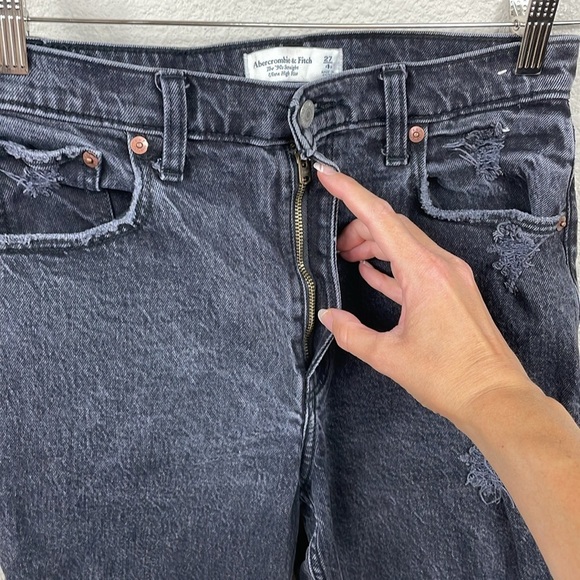 Abercrombie & Fitch The 90s Straight Ultra High Rise Jeans Washed Black Sz 27 4 - Picture 4 of 12